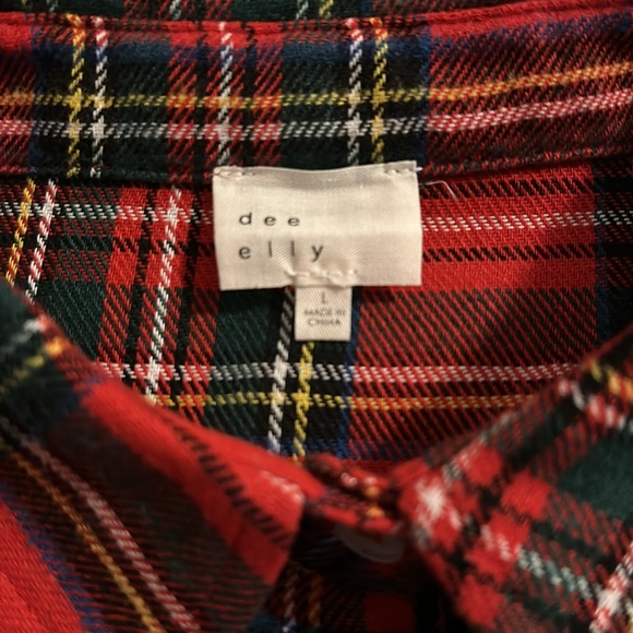 Vici Plaid Button up - Picture 3 of 4
